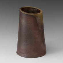 Load image into Gallery viewer, (#12) Trunk Vase 1
