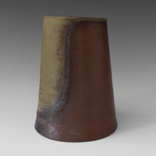 Load image into Gallery viewer, (#13) Trunk Vase 2
