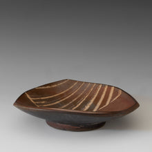Load image into Gallery viewer, Tricorn Shallow Bowl 1
